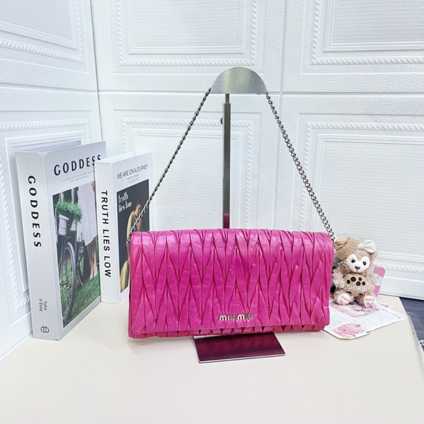 95新 MIU MIU/缪缪 玫红色褶皱手提单肩包