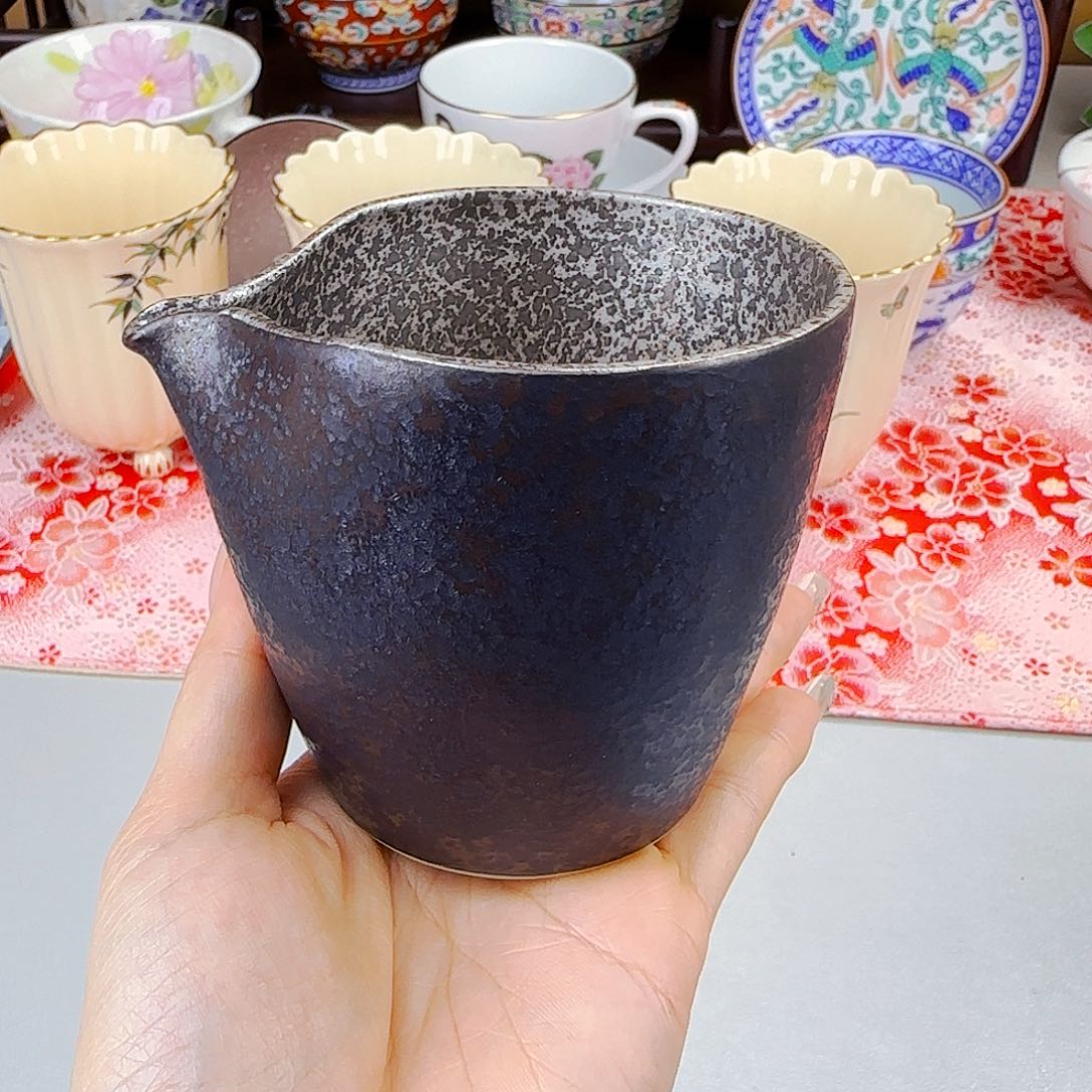 你家茶具瓷器好美！