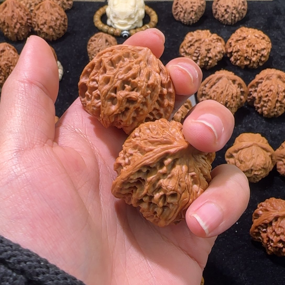 小***道文玩核桃把件41尺苹果园