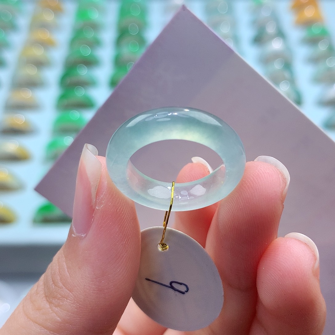 翡翠戒指未镶嵌9圈