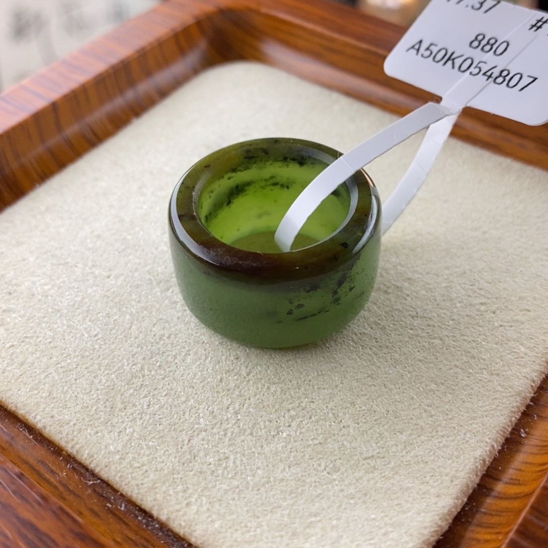 和田玉未镶嵌戒指