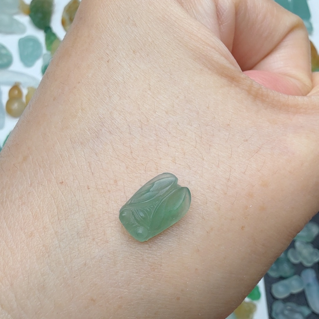 定制翡翠未镶嵌知了