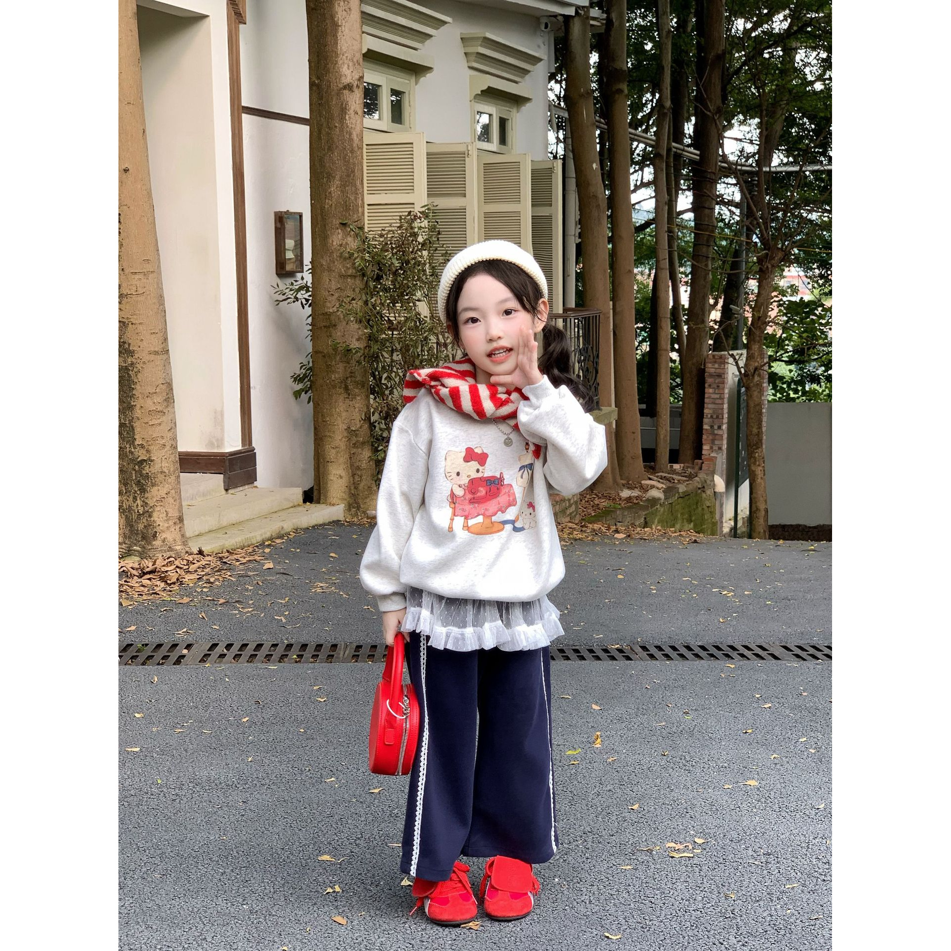 Bmy2025at 女童秋新款韩版宽松卡通印花卫衣蕾丝边屁帘裤套装