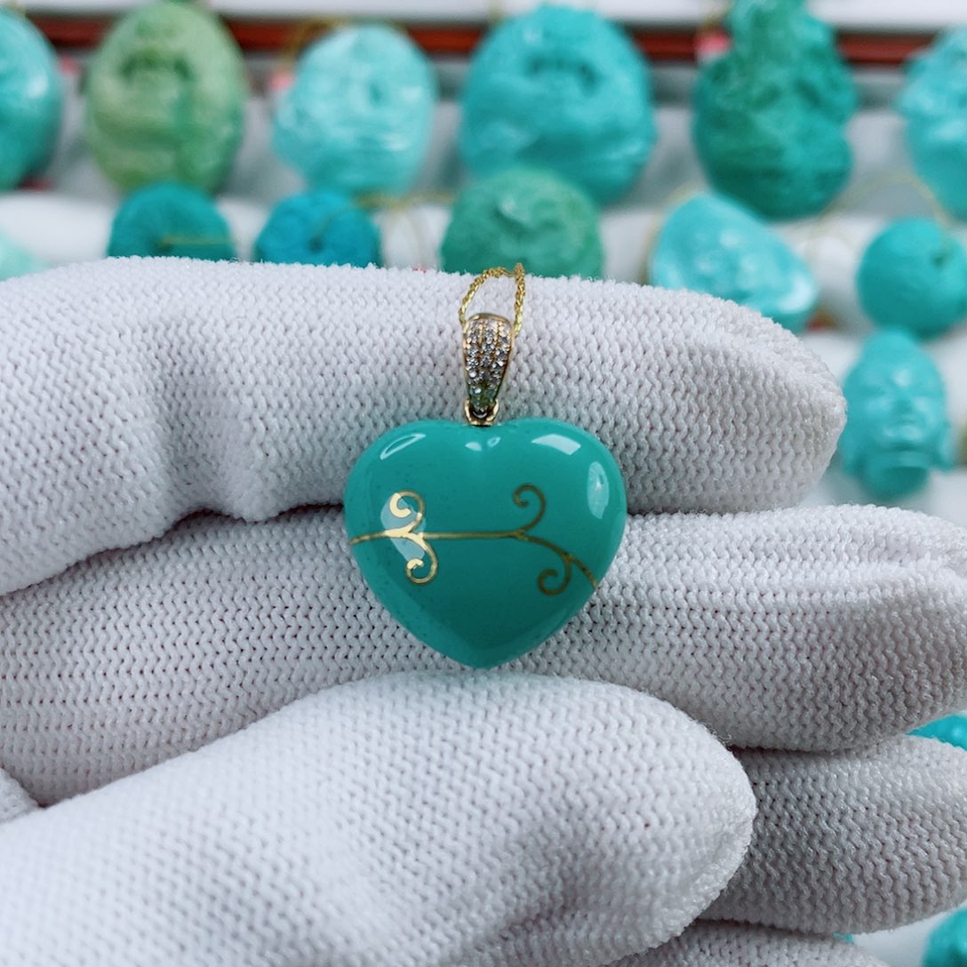 绿松石18K金镶嵌车挂