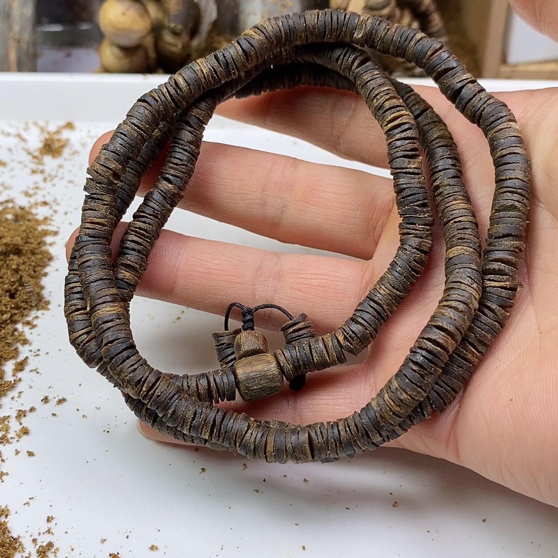 沉香手串绿棋楠规格0.7-27