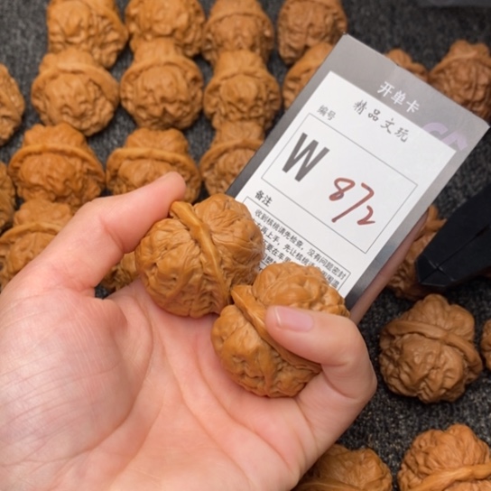 吊坠桃核蜡****！我是第一百35