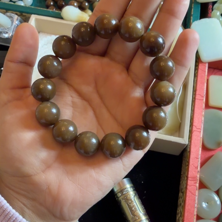 和田玉（糖玉）未镶嵌手链