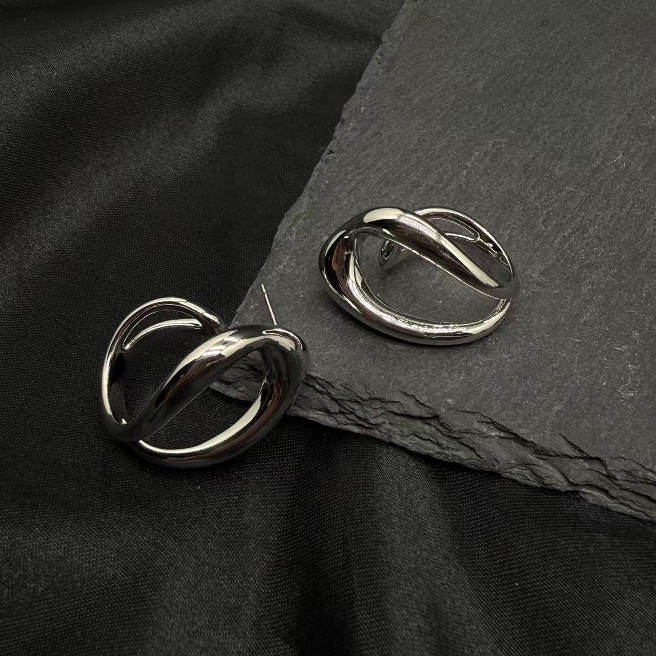 铜合金耳饰 0716 Acc-E88 时尚百搭小众简约ins设计感耳饰