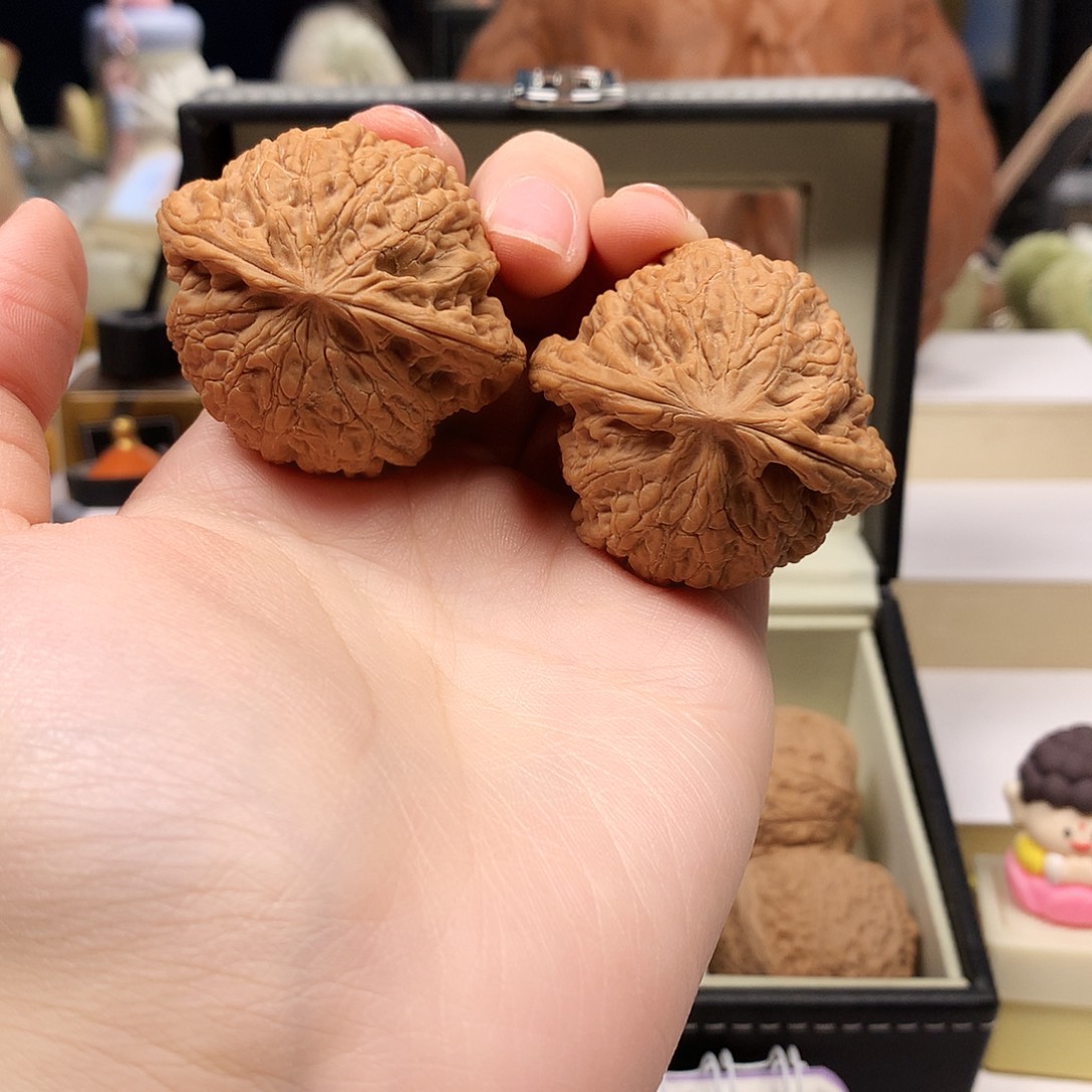 吊坠桃核45尺平谷虎头