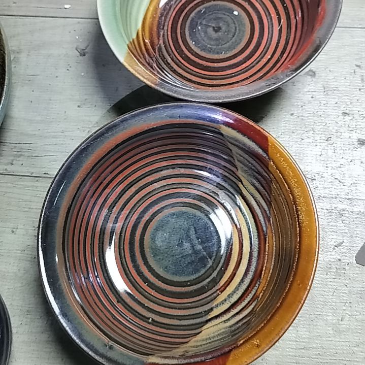 盘瓷片陶瓷杯盘壶碗都有