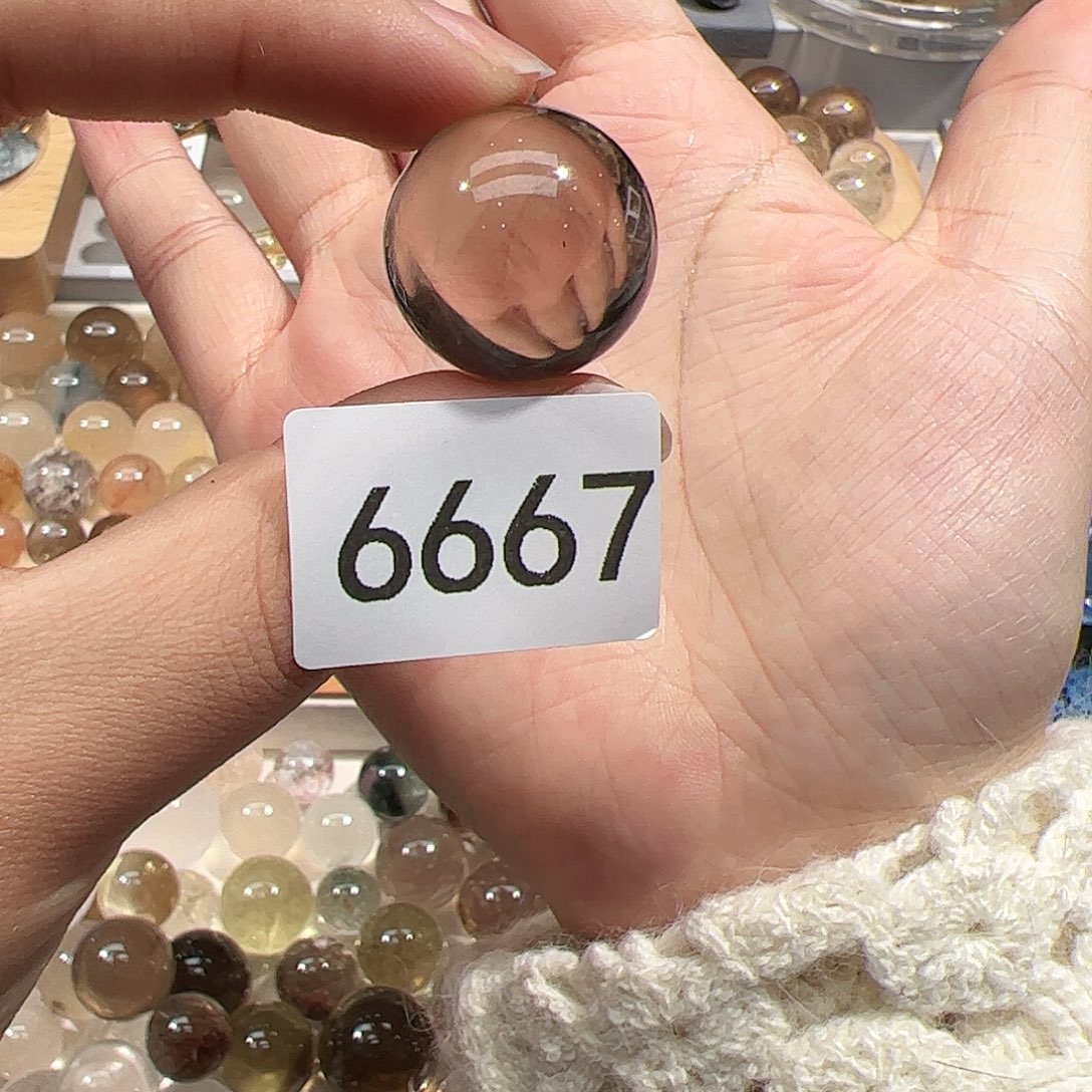 未镶嵌水晶大型摆件（非配饰）