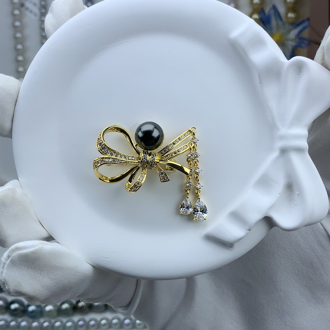 海水珍珠未镶嵌胸针