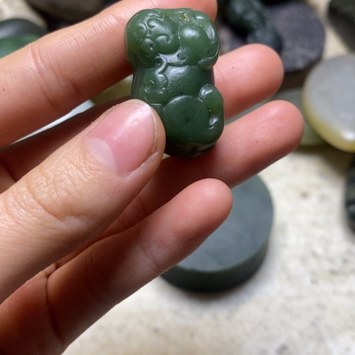 和田玉未镶嵌珠宝奇石115