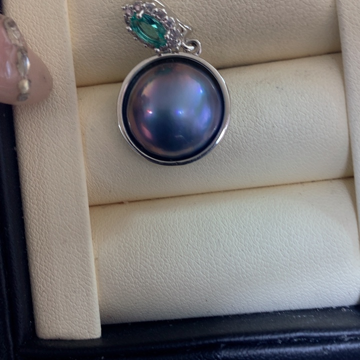 未镶嵌颈饰拼合珍珠（马贝珠）