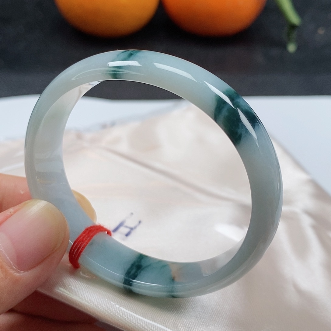 【闪购商品】翡翠手镯（贵妃镯）未镶嵌269号