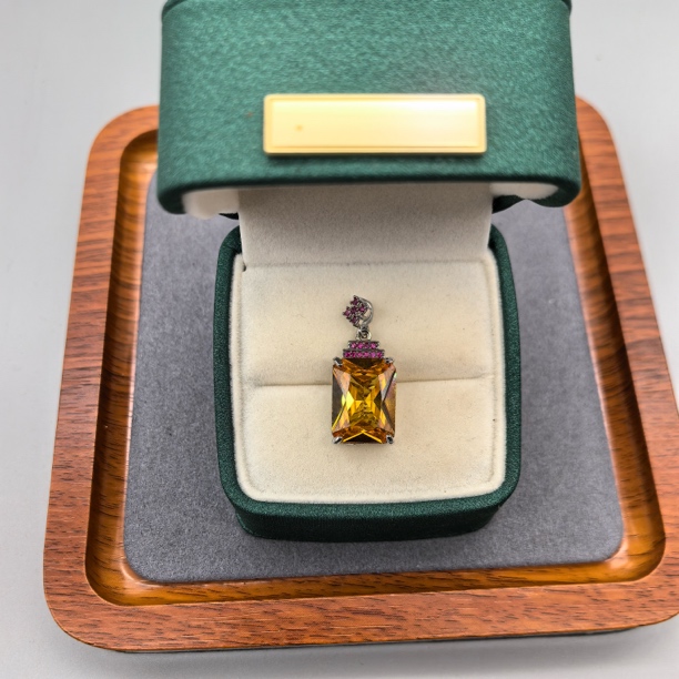  【经典永恒  光芒四射】吊坠 GDJ7625