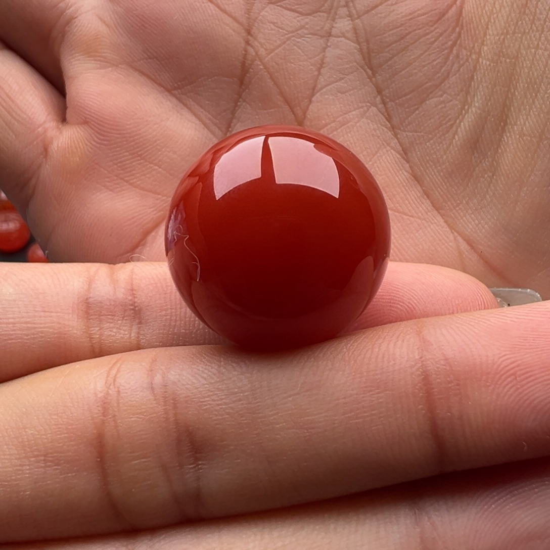 中***南红玛瑙未镶嵌圆珠21.8