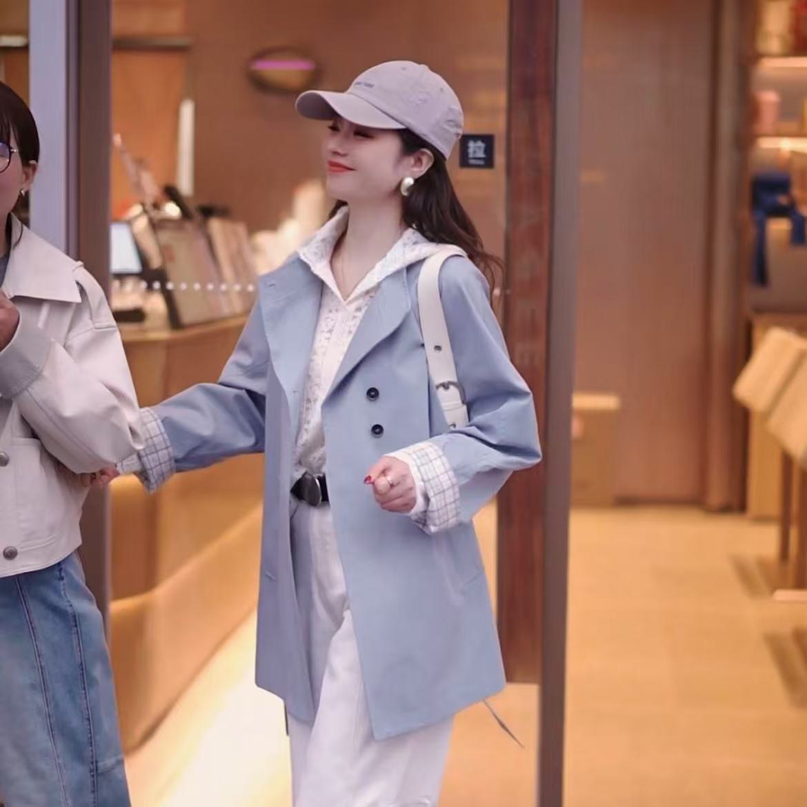 华丽微微【自在松弛】春季新款显瘦高级感不规则斜扣风衣FY1017