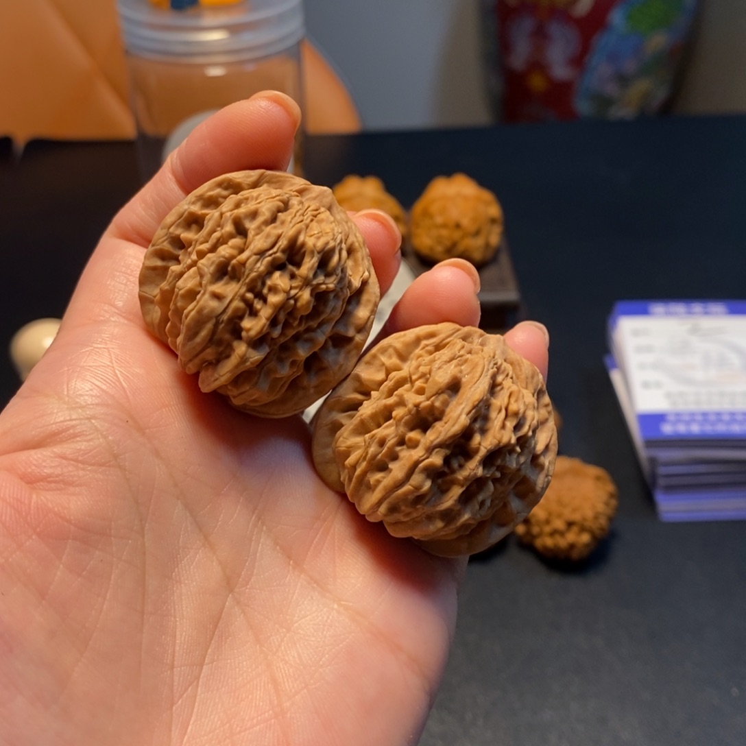 文玩核桃把件2号四座楼37尺全品