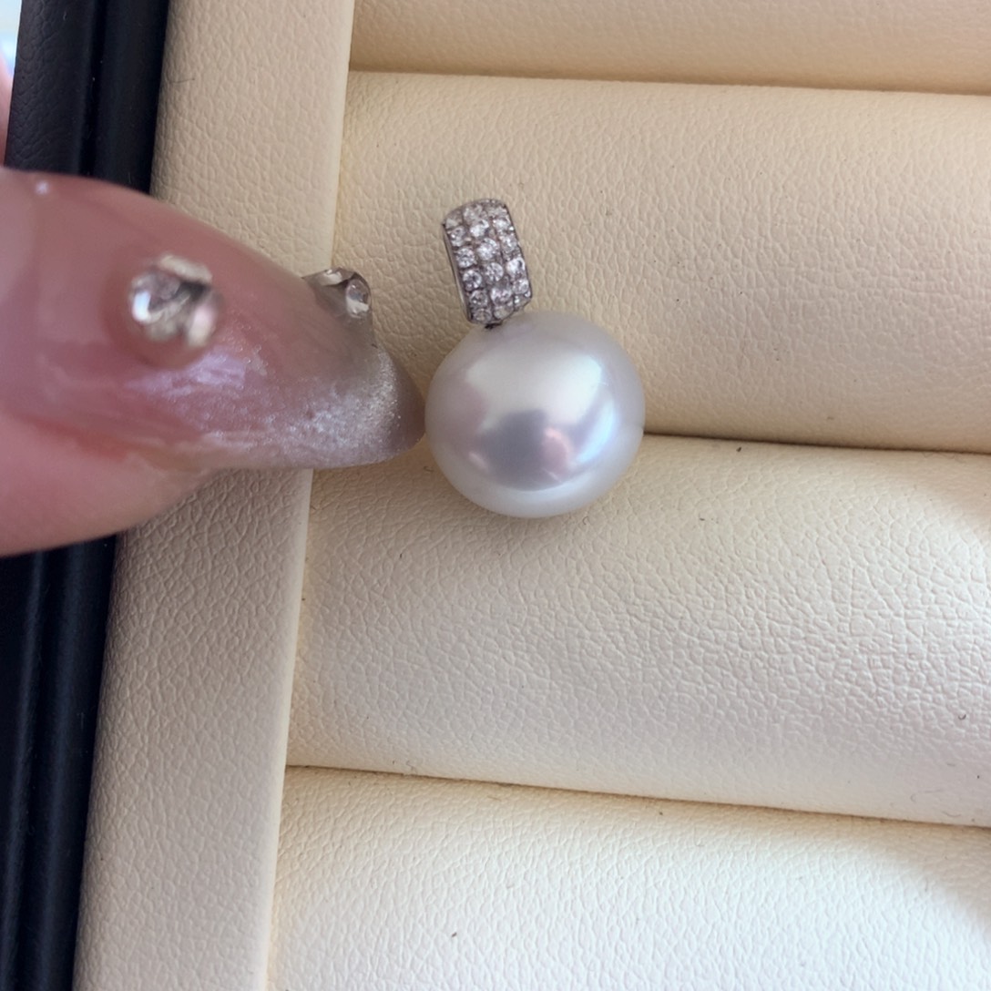 海水珍珠颈饰18K金镶嵌