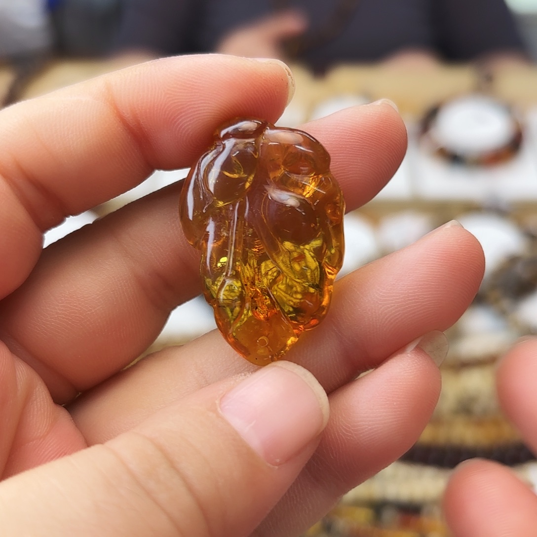 琥珀未镶嵌裸石大