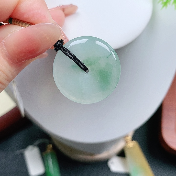 翡翠未镶嵌颈饰平安23.7-4