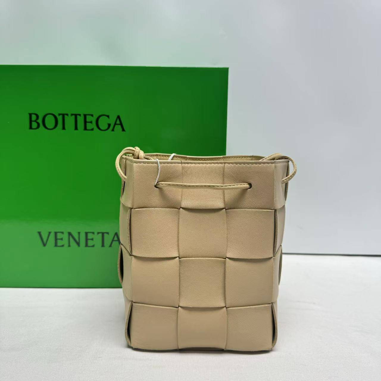 胖虎佳佳/葆蝶家/95新/公价0/箱包/两用包/31B2502190160