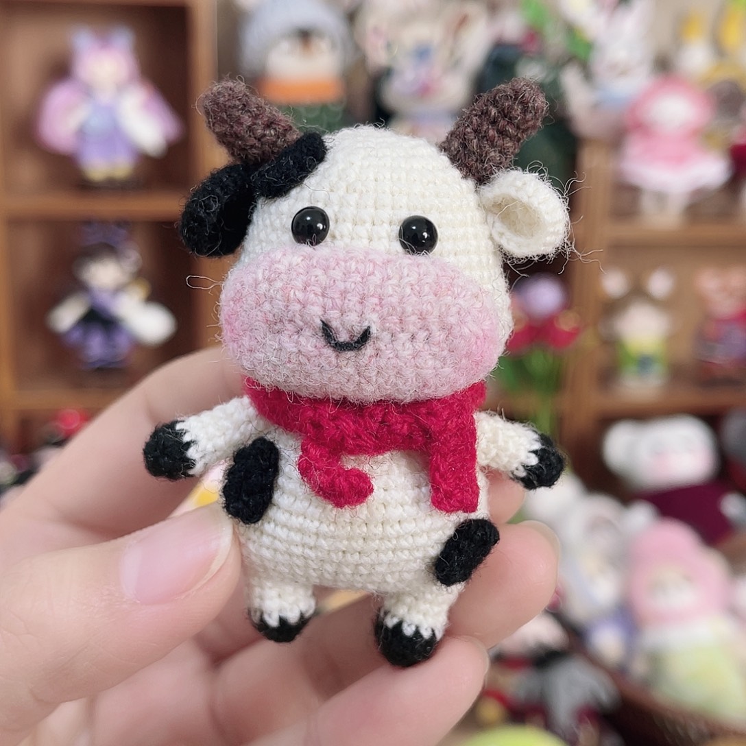 羊毛线生肖牛摆件