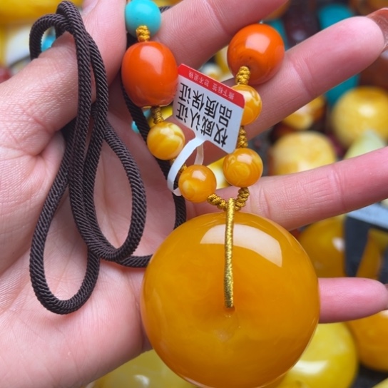 琥珀手串未镶嵌蜜蜡