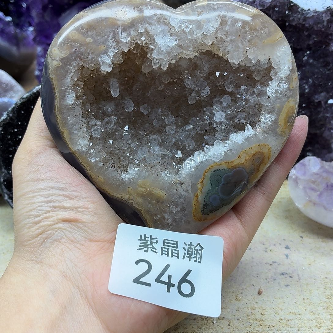 玛瑙/玉髓未镶嵌珠宝奇石
