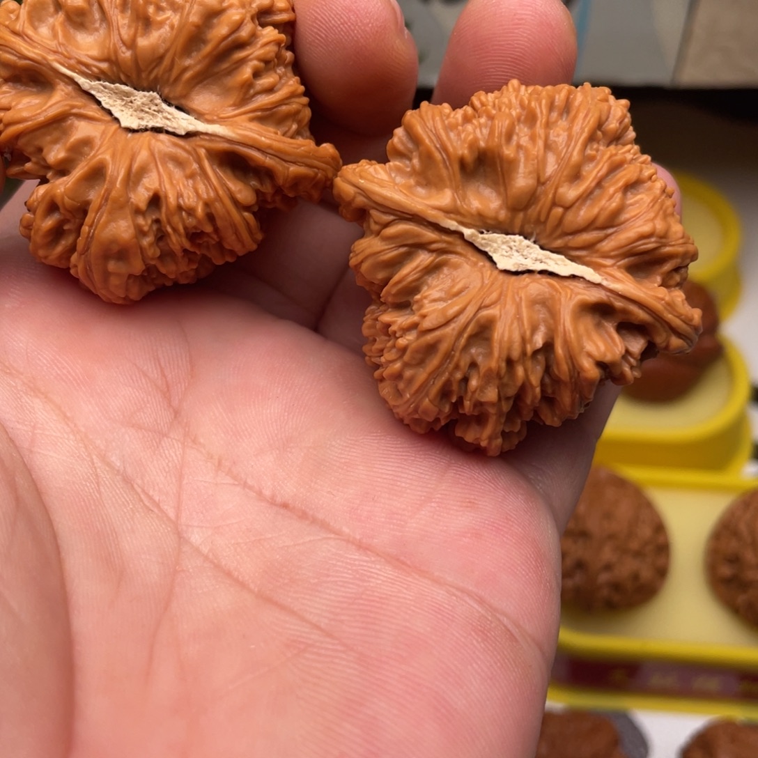 文玩核桃吊坠密纹46