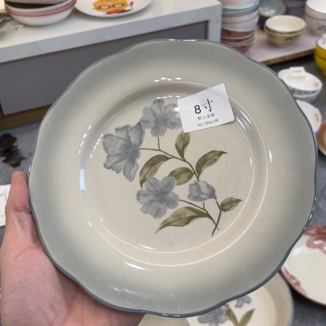 陶瓷微瑕餐具介意勿拍，满18飞！