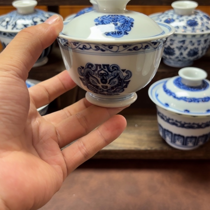 鱼***鲜景德镇纯手工手绘饕餮盖碗