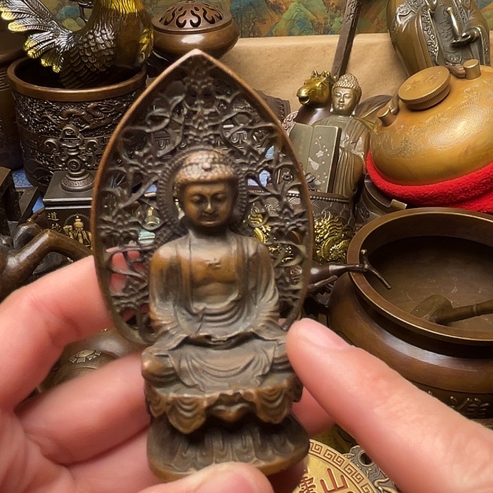 精美铜器批发档口