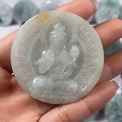 翡翠颈饰未镶嵌大势至微瑕福利