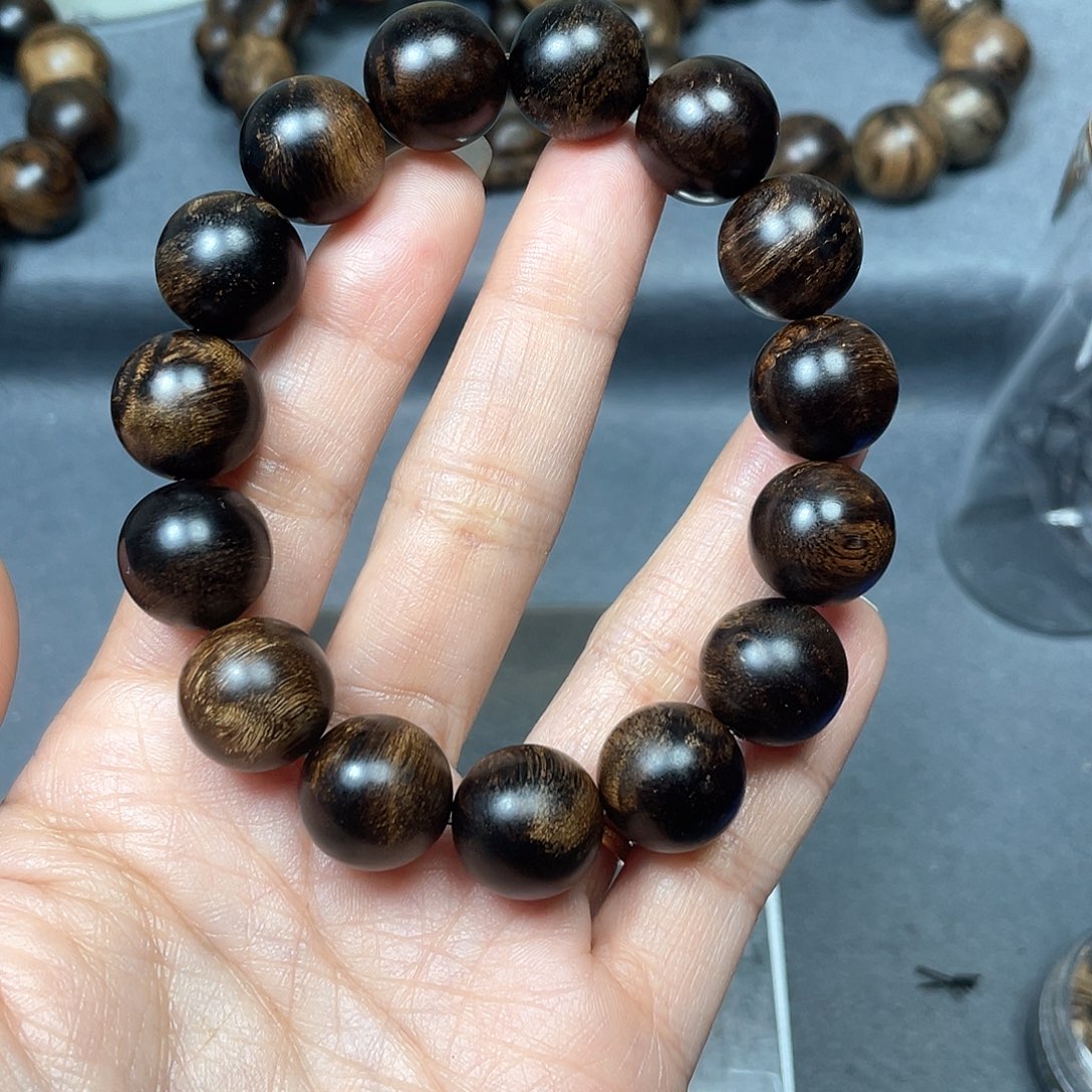 沉香手串手****4白棋瘤疤1.4