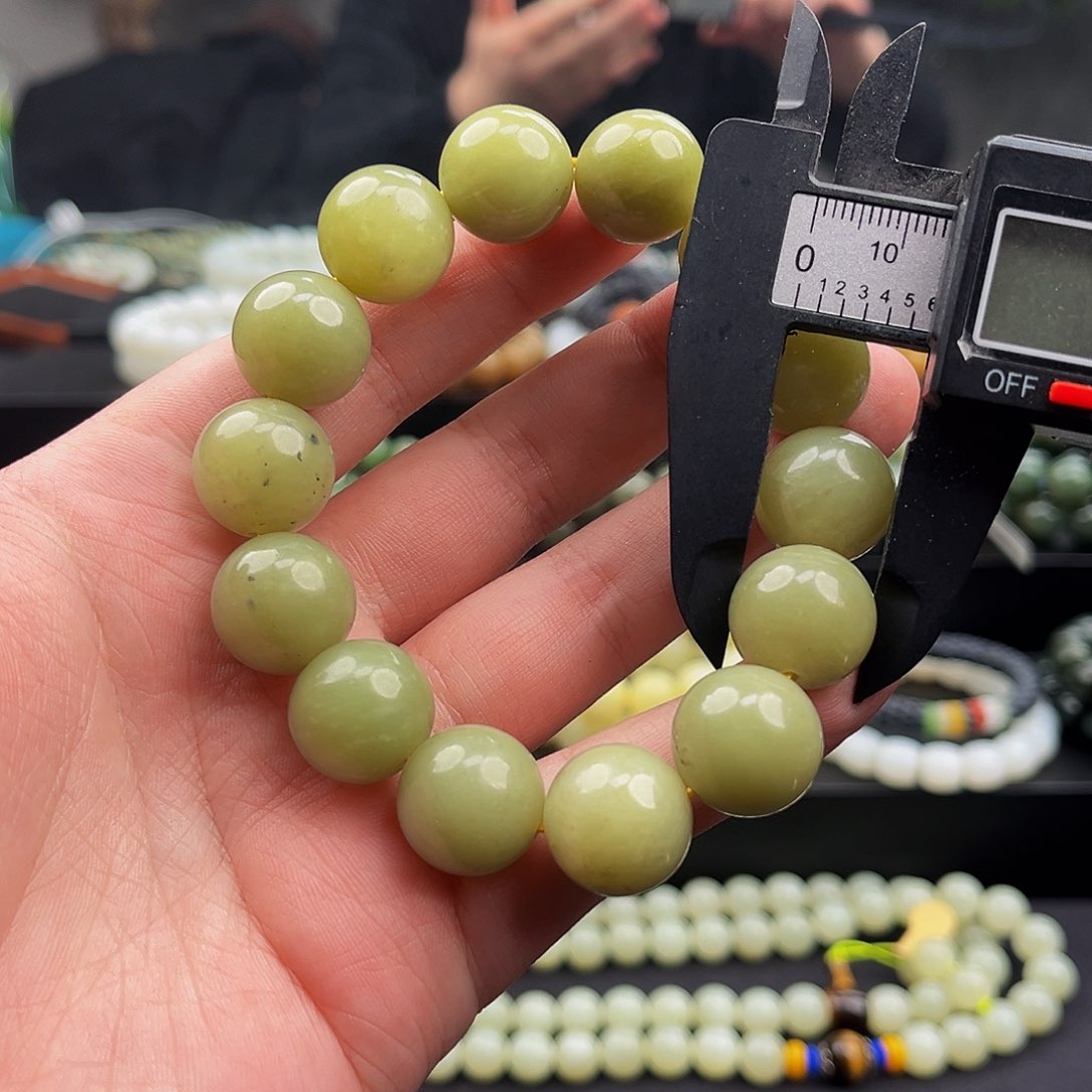 和田玉手串未镶嵌