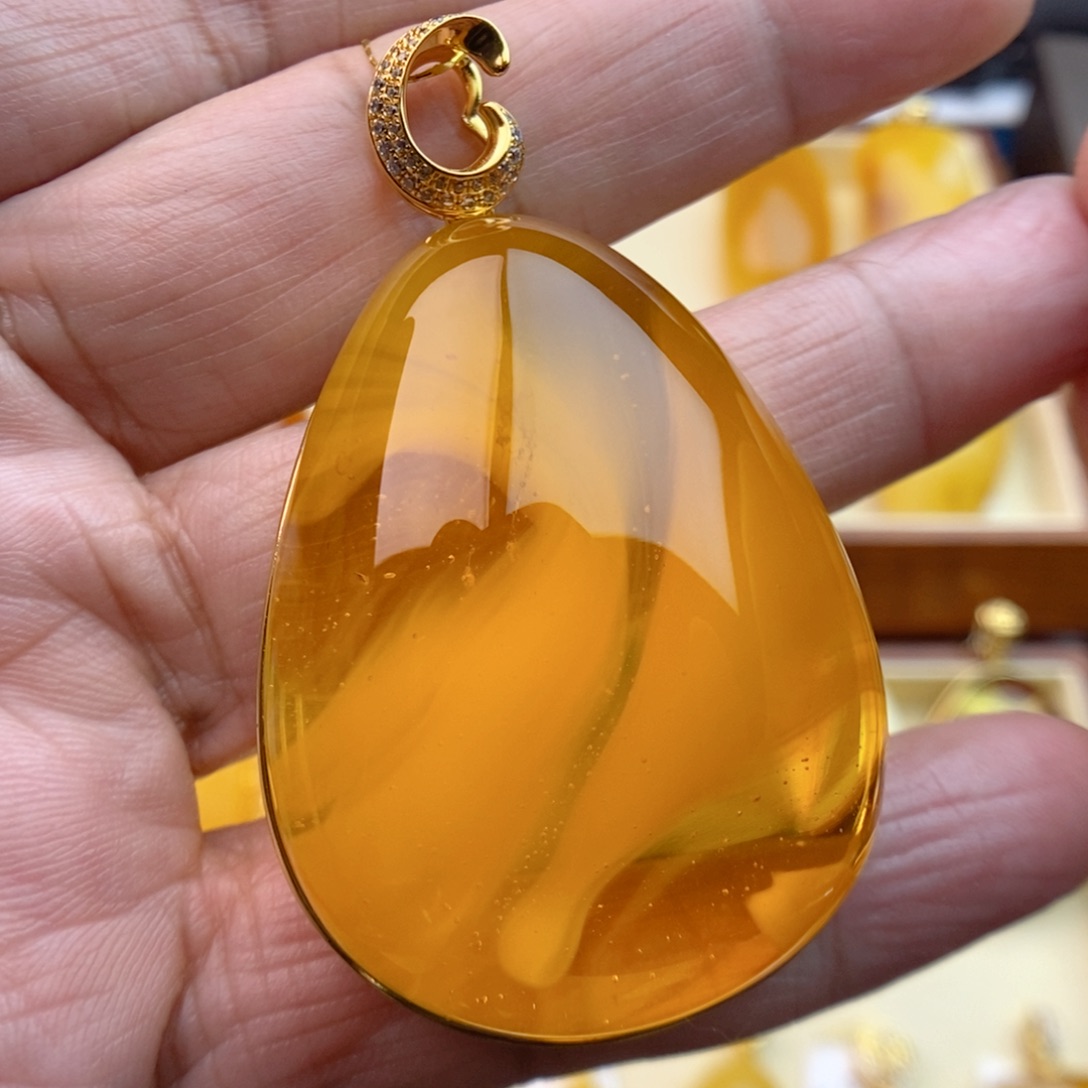 琥珀颈饰银S925镀金镶嵌