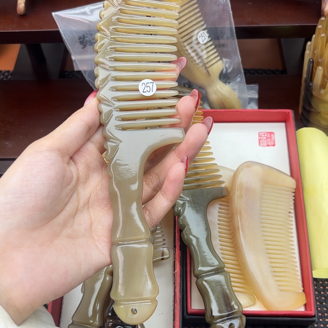 海***海手工制作纯牛角梳子
