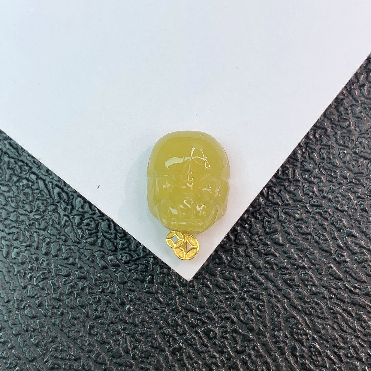 【朵朵翡翠甄选】冰糖雪梨鸡蛋黄翡招财貔貅锁骨链吊坠16×12×6.6mm