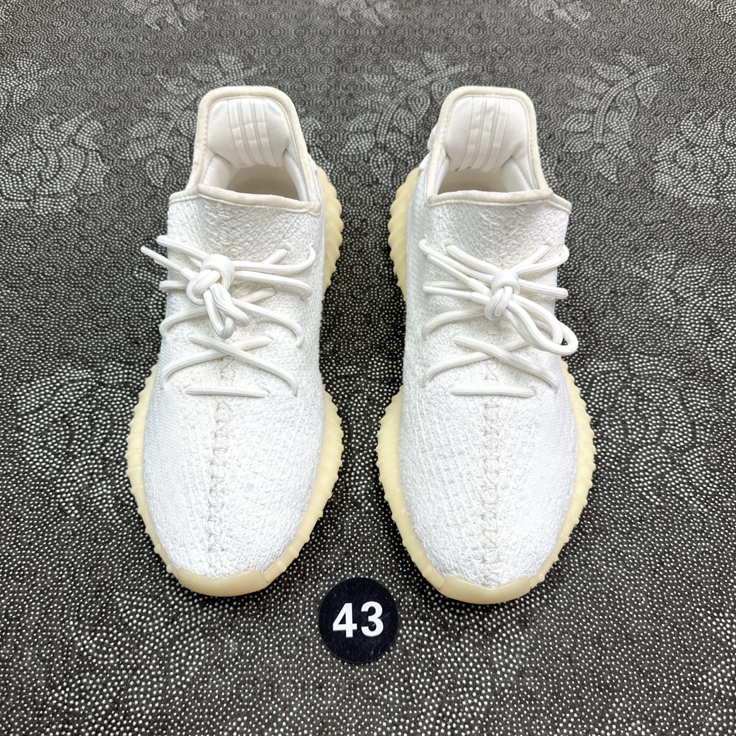 43码休闲鞋 椰子350白冰淇淋 成色极新