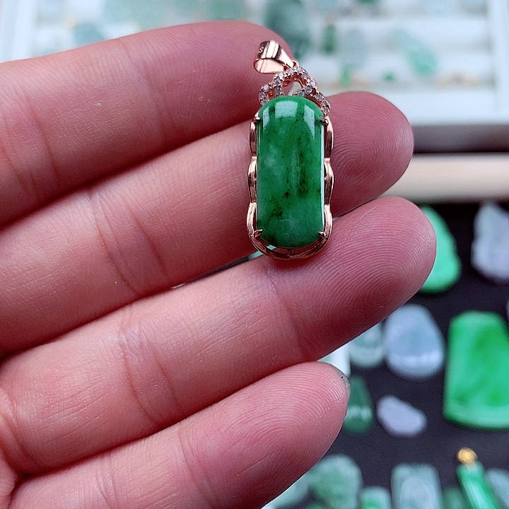 翡翠吊坠(不含链)未镶嵌