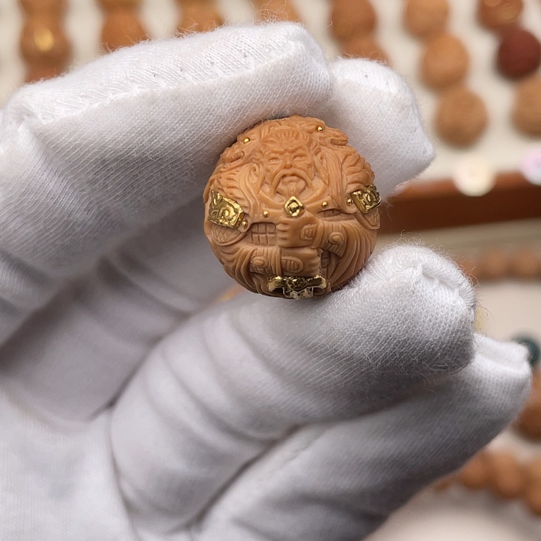 猴头核桃吊坠满工霸王别姬