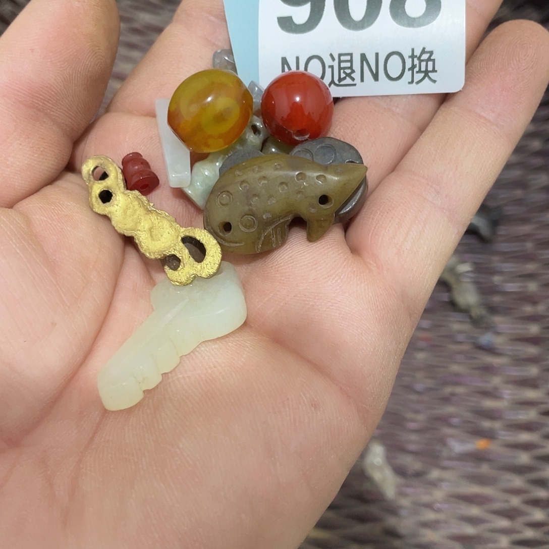 C***u陶瓷直播间火爆热卖