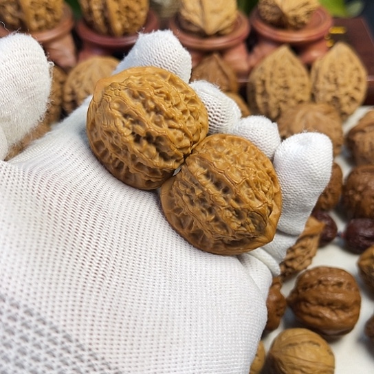 暴***豆核桃浩凯心文玩核桃