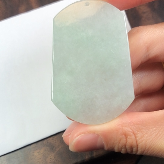 翡翠未镶嵌颈饰缅甸A货，每天下午1点半开播