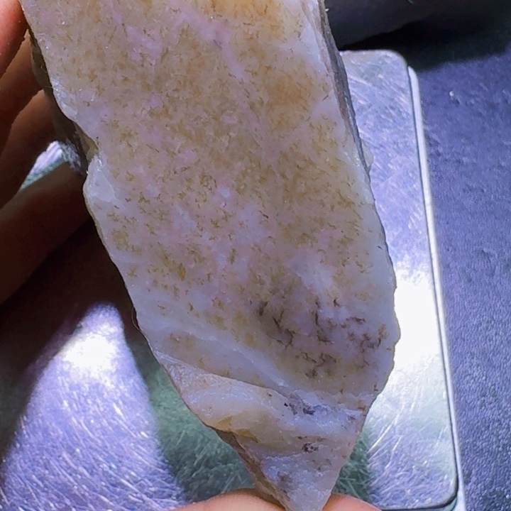 未镶嵌和田玉（糖玉）珠宝半成品