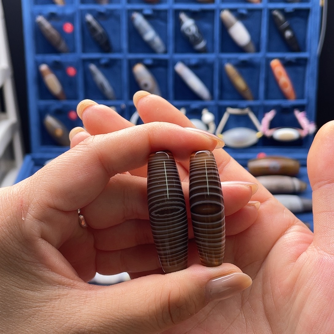 芝***荣玛瑙/玉髓未镶嵌珠宝半成品