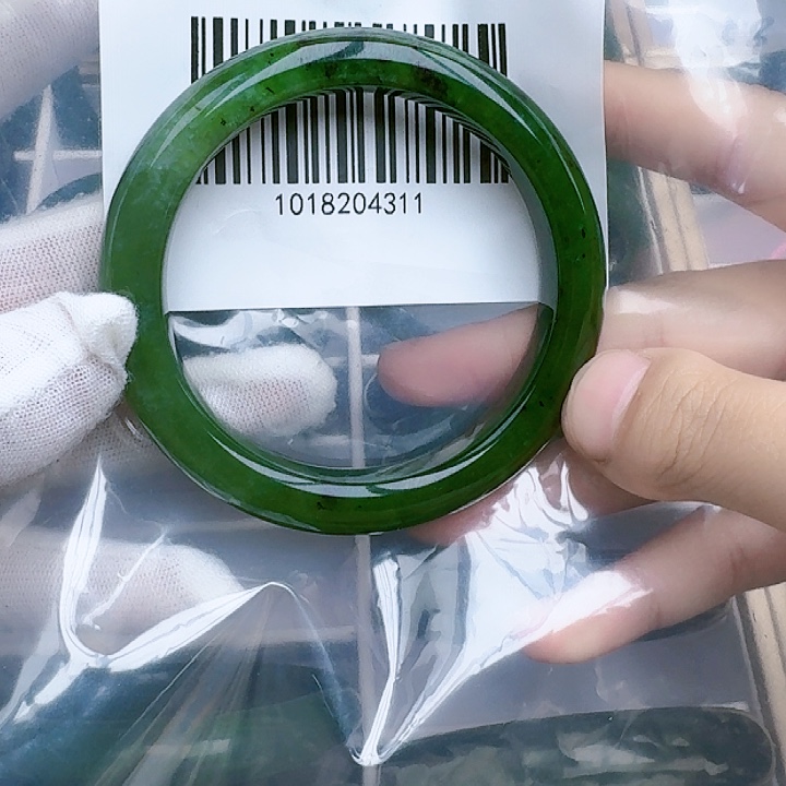 和田玉（碧玉）手镯未镶嵌包容58