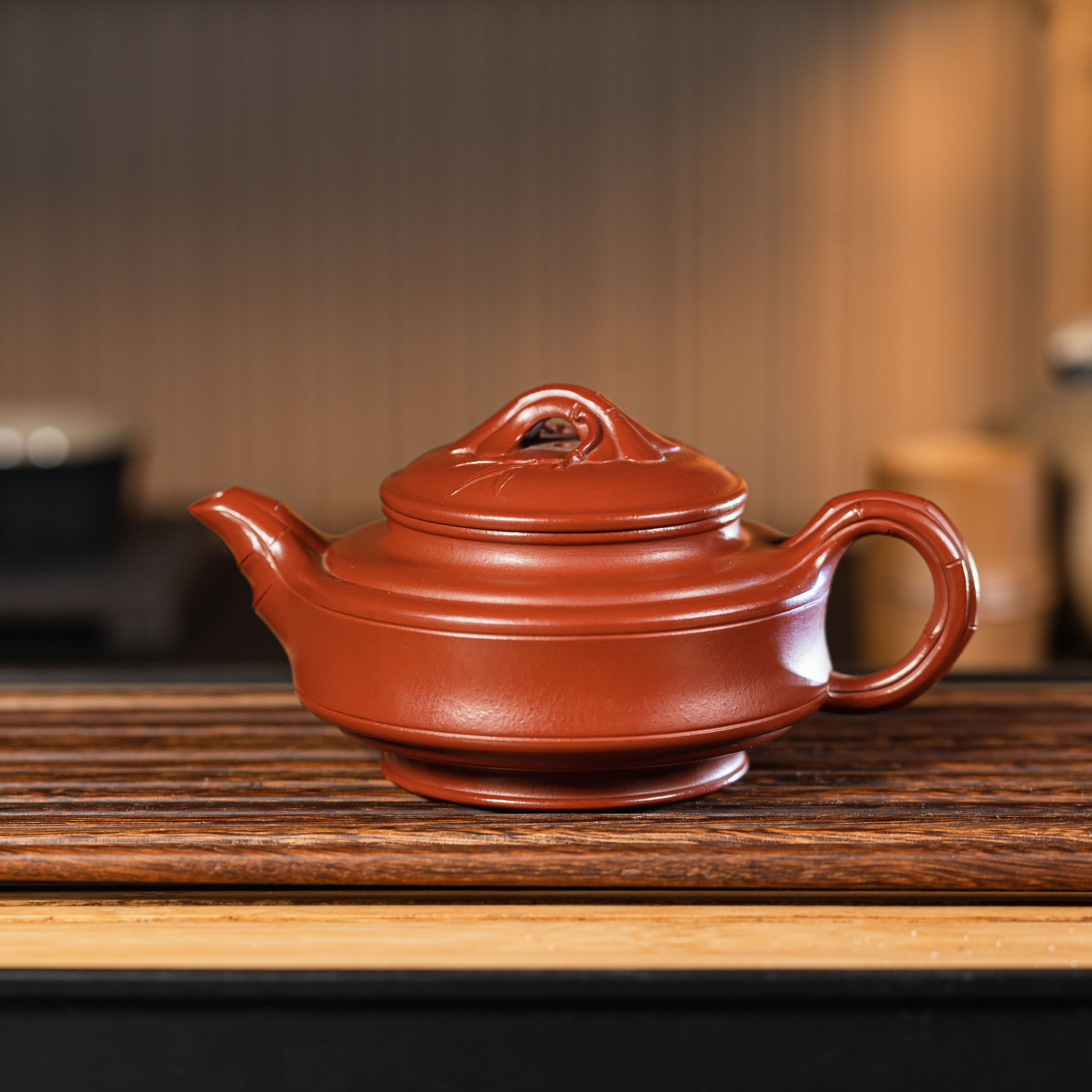 LF3-016  王兰芳   宜兴手工紫砂     双线竹鼓